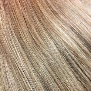 Clip on human hair extensions 18” with highlights